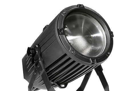 The XPar 150 Zoom is designed for extreme outdoor conditions such as building façades and landscaping