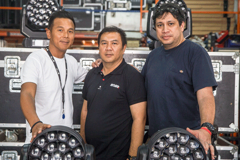 Gerard Rodrigues from Expo AV-InSync, Robe Asia Pacific’s Hanslee Lim and Expo AV-InSync’s Desmond Zuarte