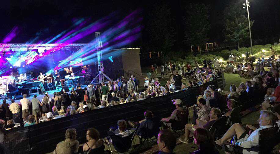 Bruce Hornsby is back on the road with The Noisemakers