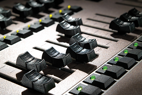 Eos v2.6 brings major upgrades for Element consoles, and improvements to Snapshots