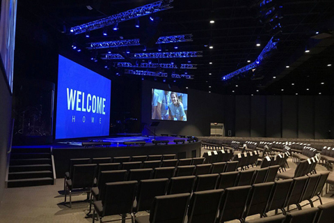 The Ovation fixtures do more than crate an engaging environment for worshippers