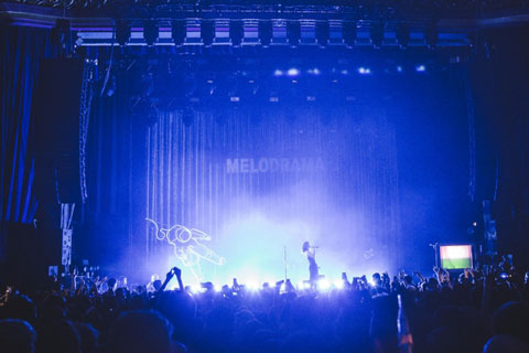 Lorde kicks off at the O2 Apollo Manchester