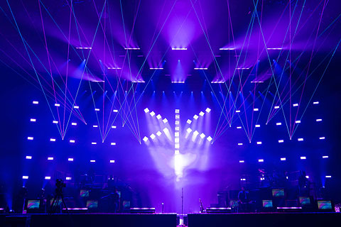 The back wall was made up of all 80 JDC1s - hanging from custom-made soft ladders (Photos: Hywel N Williams and Chaz Callingham-Woods)