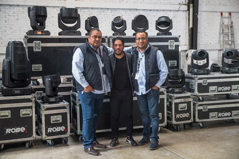 LED Project’s Sergio serrano in the centre, with SHOWCO’s Mario Torres Vazquez (left) and Luis Becerril Rosales