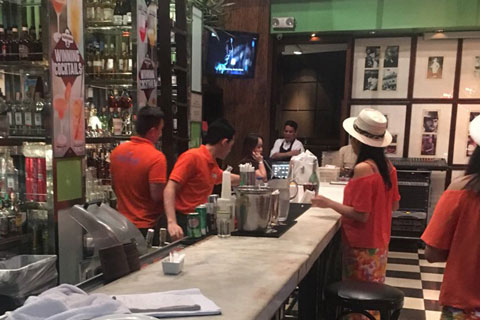 Café Havana is a traditional Cuban restaurant located in the Makati district of Manila