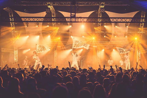 Headliners included the Dirty Daddies and Buren van de Brandweer