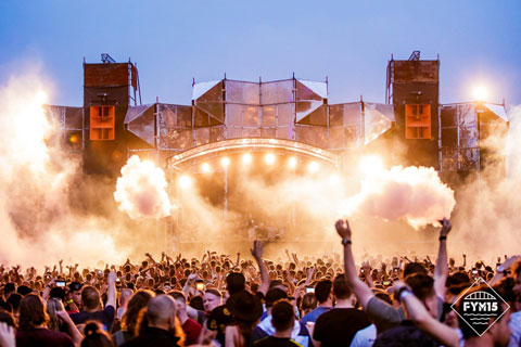 Contributing to the festival’s expansive atmosphere was a powerful, intense and free-flowing lightshow (photo: Wildschieters)