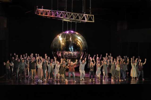 The Santa Fe Opera Chorus in Doctor Atomic (photo: Ken Howard)