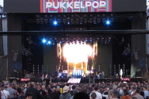 Most bands took advantage of the house consoles