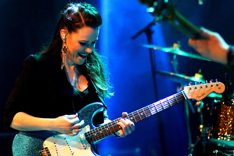 Erja Lyytinen, hits the road this autumn with her Another World tour