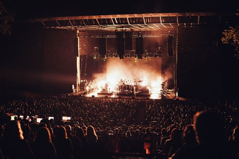 Bon Iver plays Santa Barbara Bowl (photo: Matt Benton)