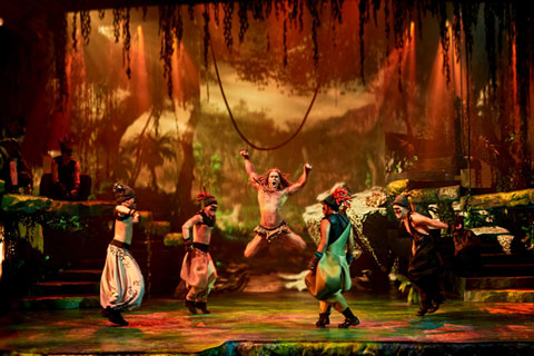 The G-4 Wash turned out to be the perfect luminaire for both Seebach and Tarzan