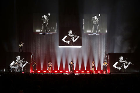 The production features 48 Claypaky Mythos2 and 80 Scenius Unico fixture