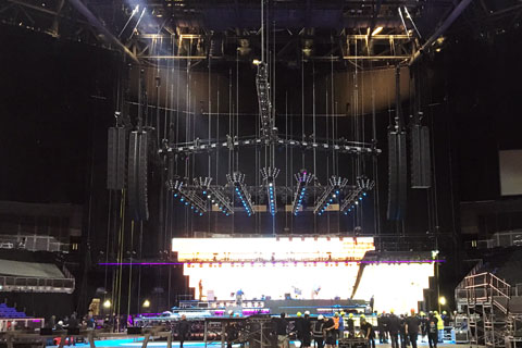 The tour featured five arena shows in the UK and Ireland