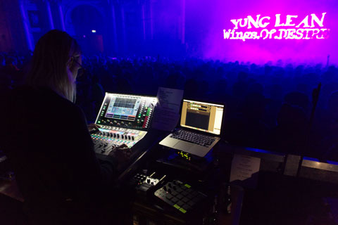 Engineer Gustav Brunn at FOH (photo: Jordan McLachlan)