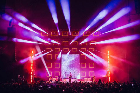 The Mythos 2 fixtures were rigged on both flown and floor trusses across the width of the stage