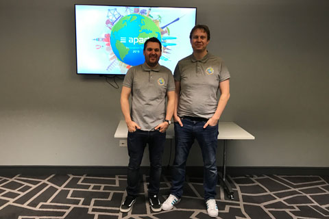 Logan Helps (brand manager Apart) and Anders Olsen (international Apart advisor, EMEA)