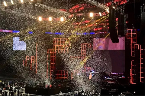 Opera reinvented in the Mercedes-Benz Arena