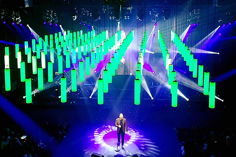 The lightshow immersed the audience with a stunning display of 144 overhead light tubes