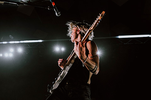 The Hunna played a small UK tour of mostly O2 Academy theatres (photo: Mila Austen @imilagram)