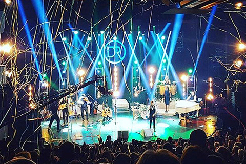 Derek Ryan Live went to number one on the Irish iTunes country music chart