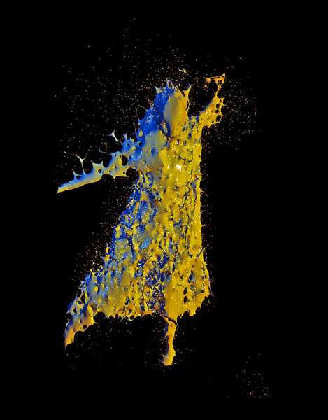 Beyond The Road merges the worlds of visual arts, music and film