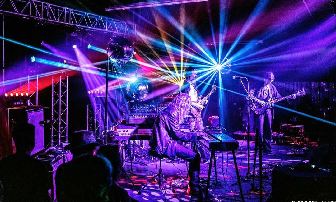 Bluegrass in Western Carolina (photo: Eric Rayburn)