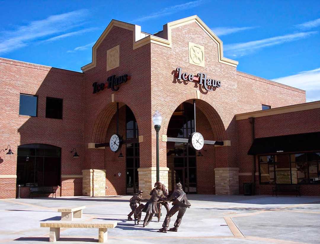 The Greeley Ice Haus is an indoor, all-season, multi-use skating rink
