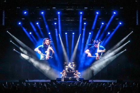 The US tour played arenas in major cities (photo: Crt Birsa)