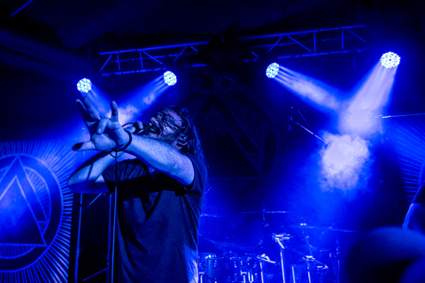 Twelve Foot Ninja play Dusseldorf