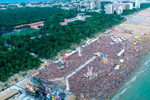 The travelling Jova Beach Party festival is stopping at 15 beach locations