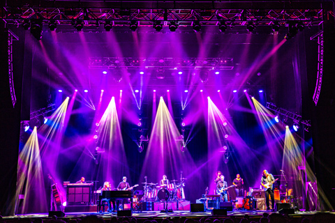 Bandit Lites is providing more than 100 fixtures for the tour