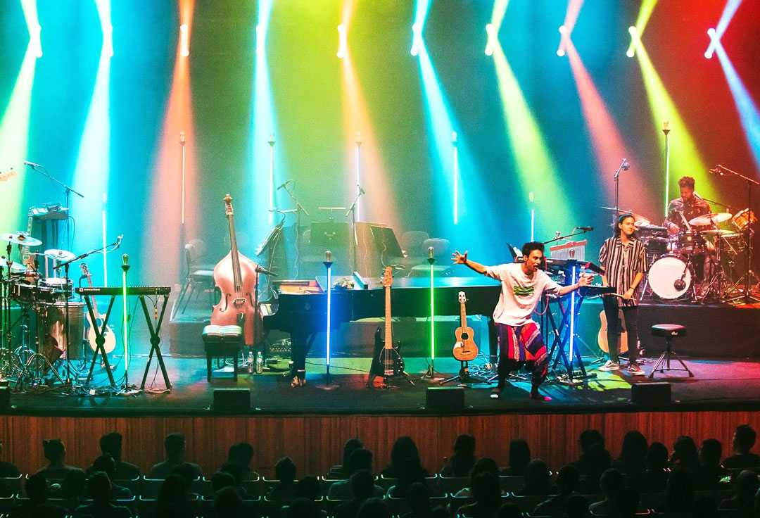 Jacob Collier plays Sydney Opera House (photo: Jordan Munns)