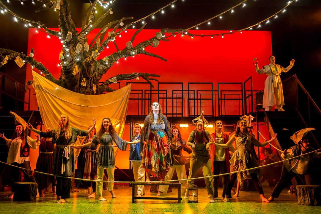 Chauvet Professional’s Ovation luminaires were used to wash the cyc I Photo: Robin Savage