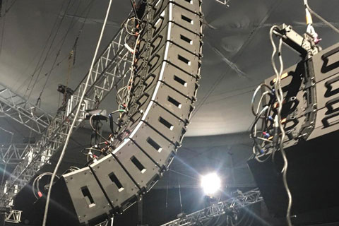 The multiple-array sound reinforcement system included a total of 40 ShowMatch modules