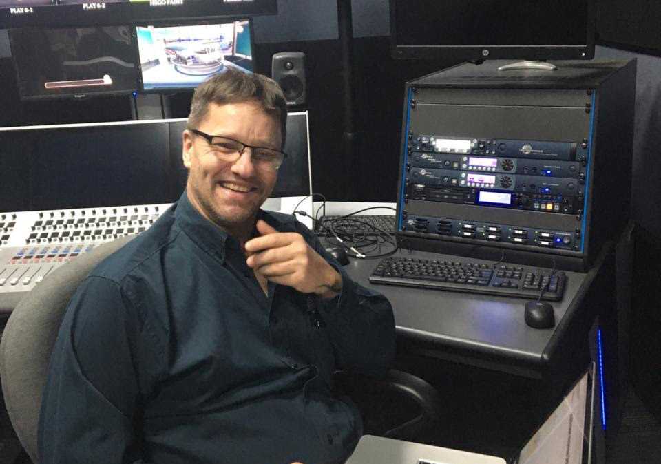 Jim Bakker is based in France