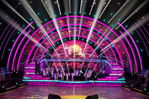 David Bishop is using 25 VL1100 LED fixtures in his design