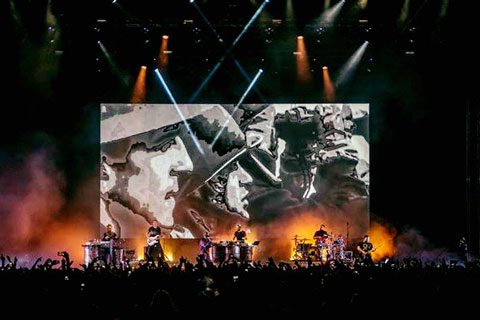 The walls of a 16th century citadel serve as the backdrop for the stage (photo: Giomlaca Petrilli)