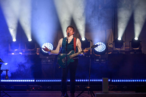 Laurent Voulzy entertains on Mont Saint-Michel