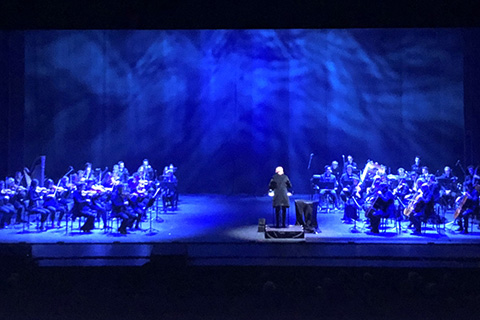 a total of 27 4099 Instrument Microphones were deployed for the orchestra