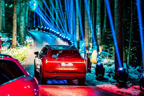 IP65-rated lighting fixtures were places every few meters along the course (photo © Optikalusion)