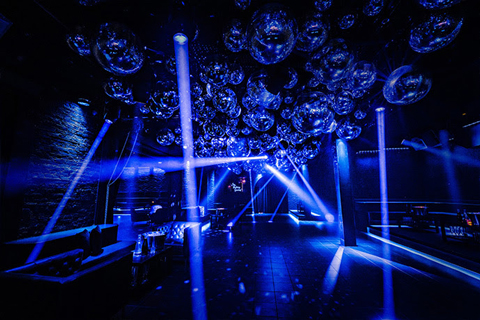 Mirror balls in action at Dance Studio Vol. 1