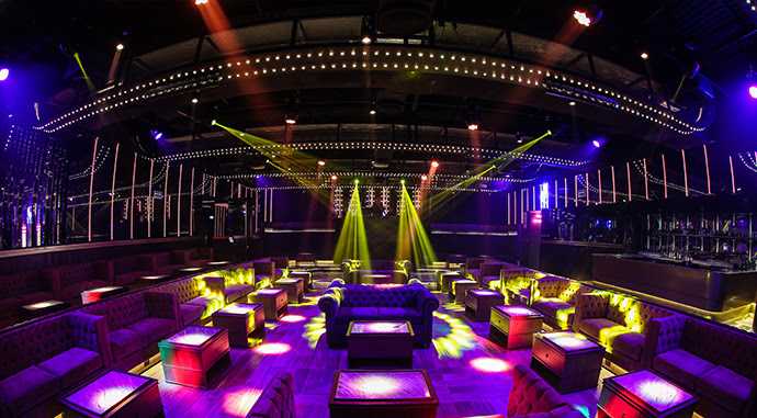 Dbar is well-established as a gathering place in Villahermosa, the capital city of Tabasco State