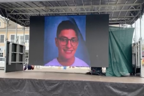 A virtual alternative for graduating students