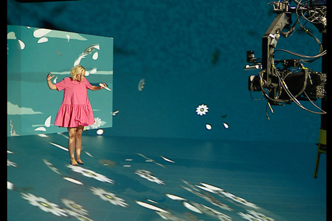 The performance made comprehensive use of Extended Reality (XR) for television