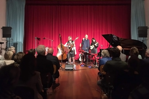 Richard van Dorland works with artists who mix acoustic and electric instruments