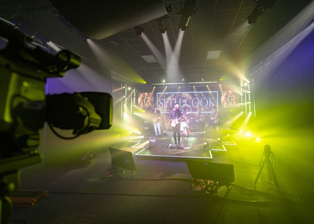 First performers at the new Elite studio included Eric Burgett and Seth Cook