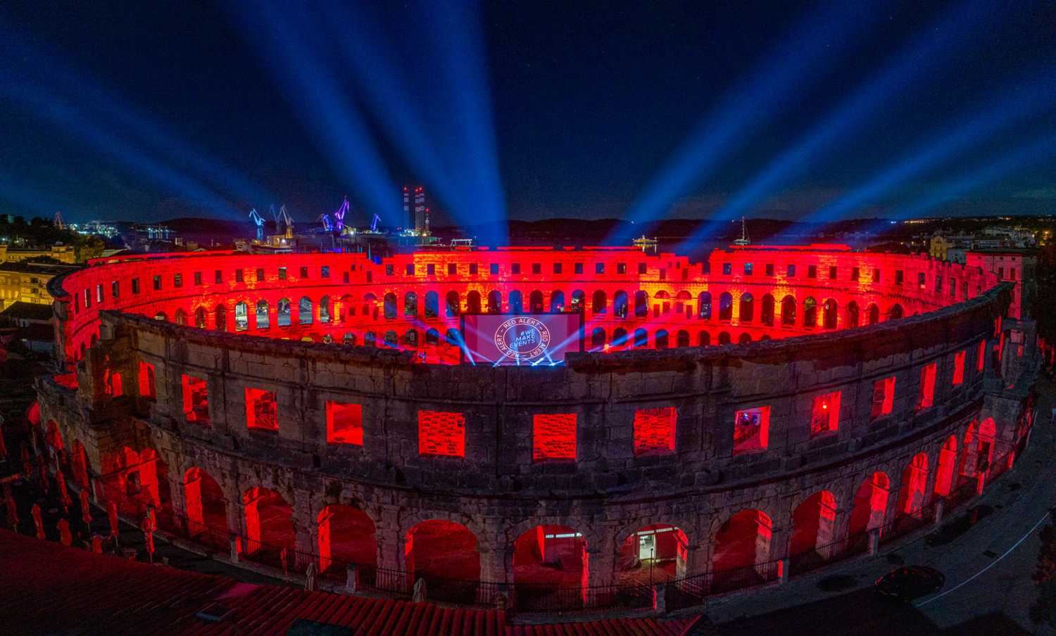 The lighting scheme was designed by Emil Koller, Dalibor Vidaček and Igor Svećarovski (photo: Loris Zupanc)