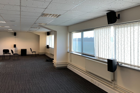 The installation was carried out in a repurposed office space