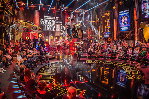 The show was a mixture of new and known illusions (photo: Ralph Larmann)